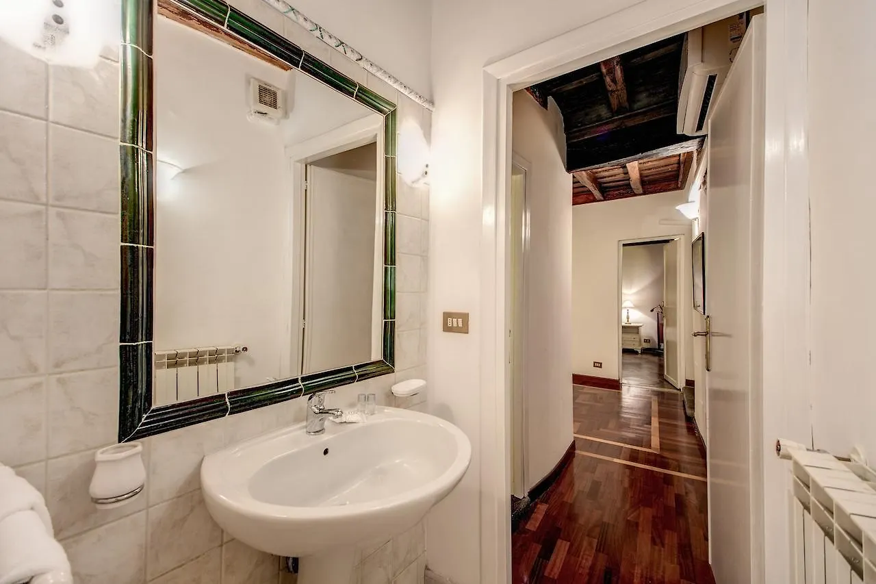 Piazza Navona Apartment Rome