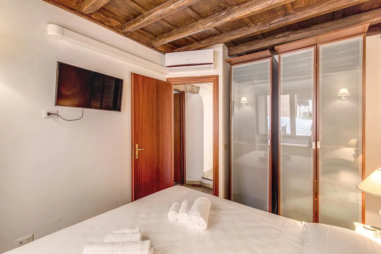 Piazza Navona Apartment Rome
