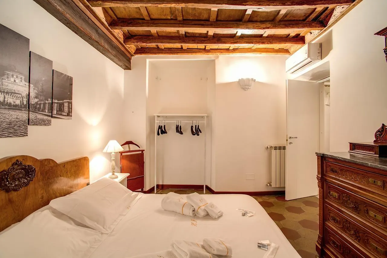 Piazza Navona Apartment Rome